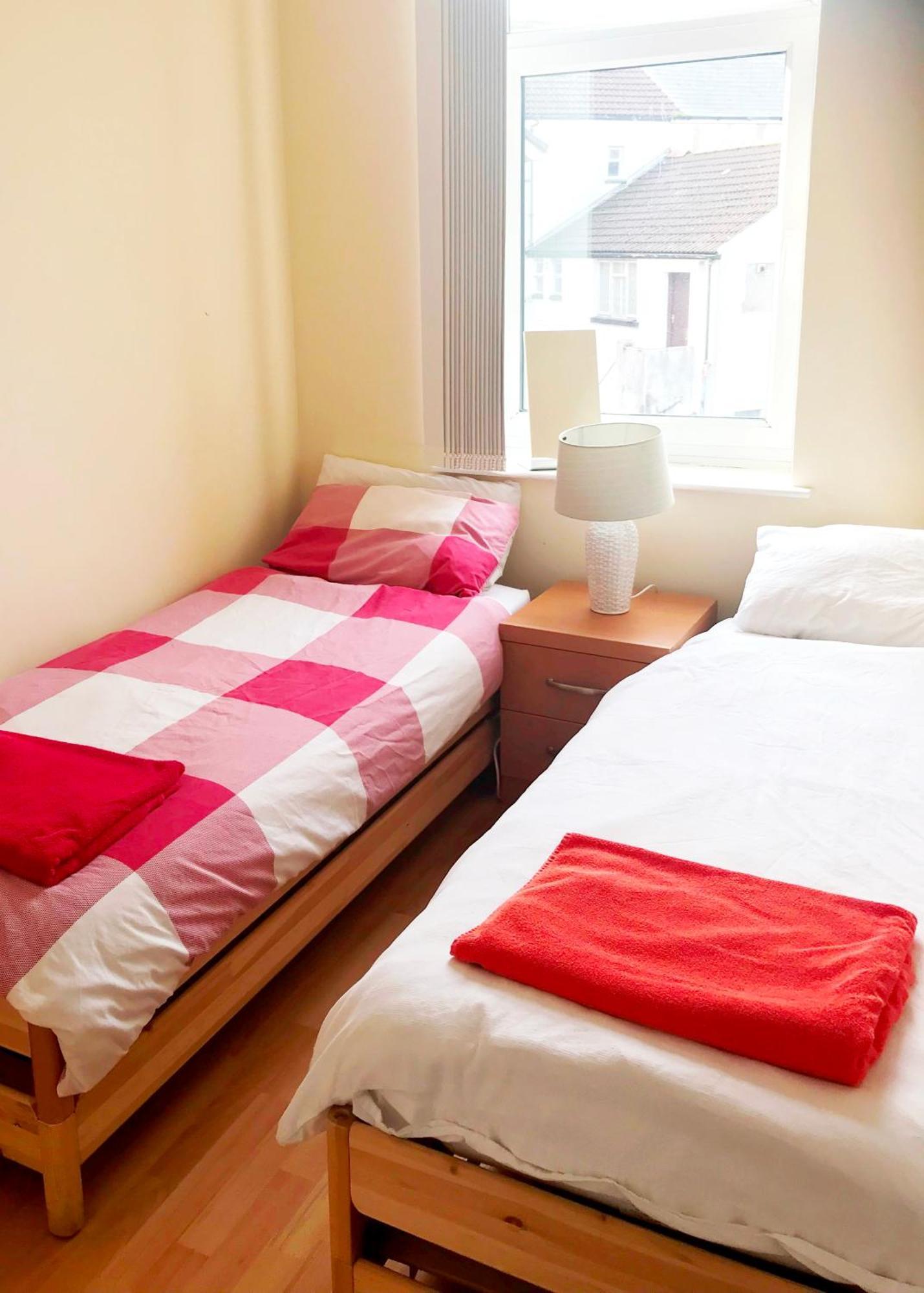 קארדיף 1 Fitzhamon Embankment Apartments Opposite Principality Stadium - Long Stay Offer מראה חיצוני תמונה