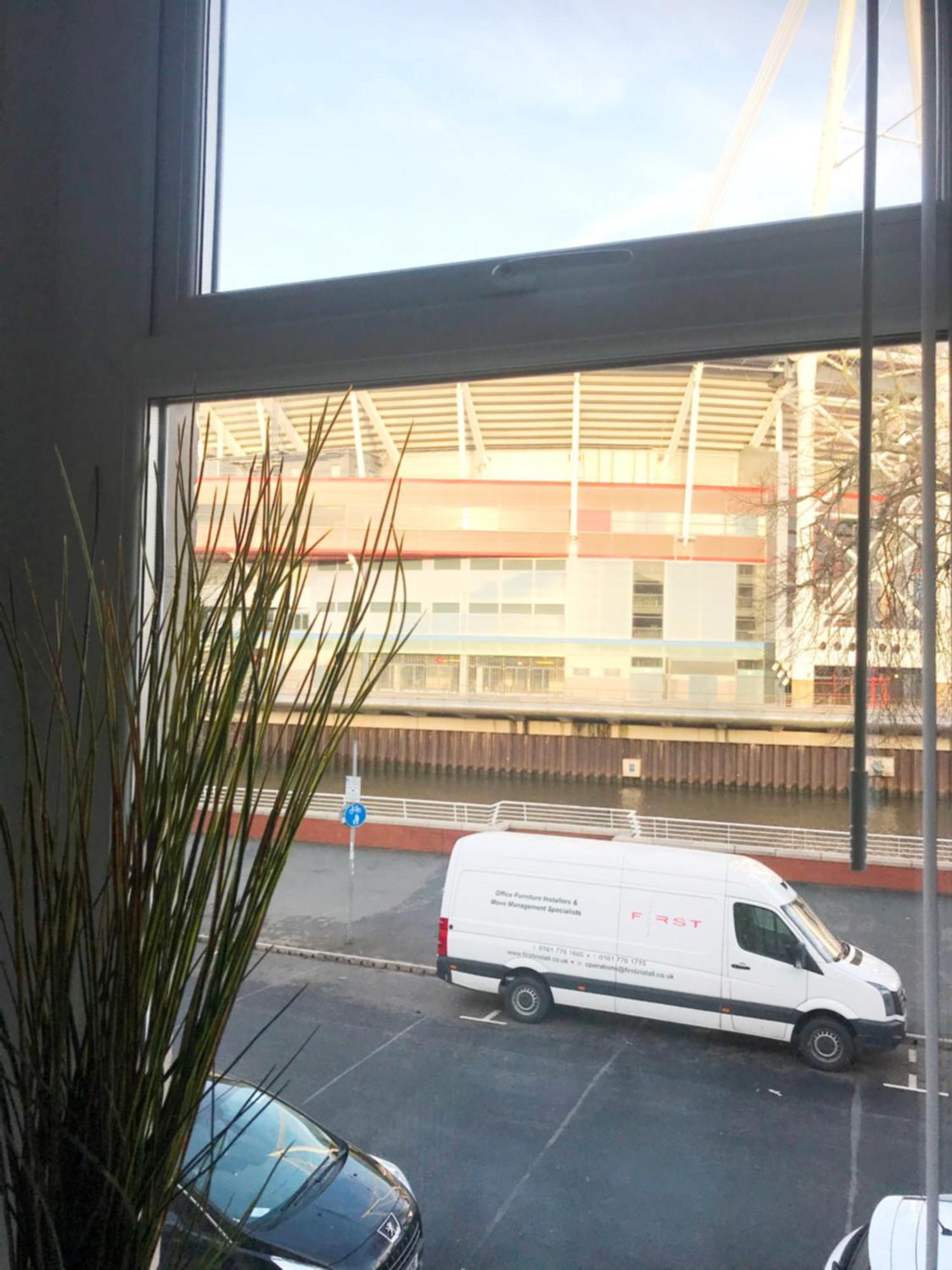 קארדיף 1 Fitzhamon Embankment Apartments Opposite Principality Stadium - Long Stay Offer מראה חיצוני תמונה