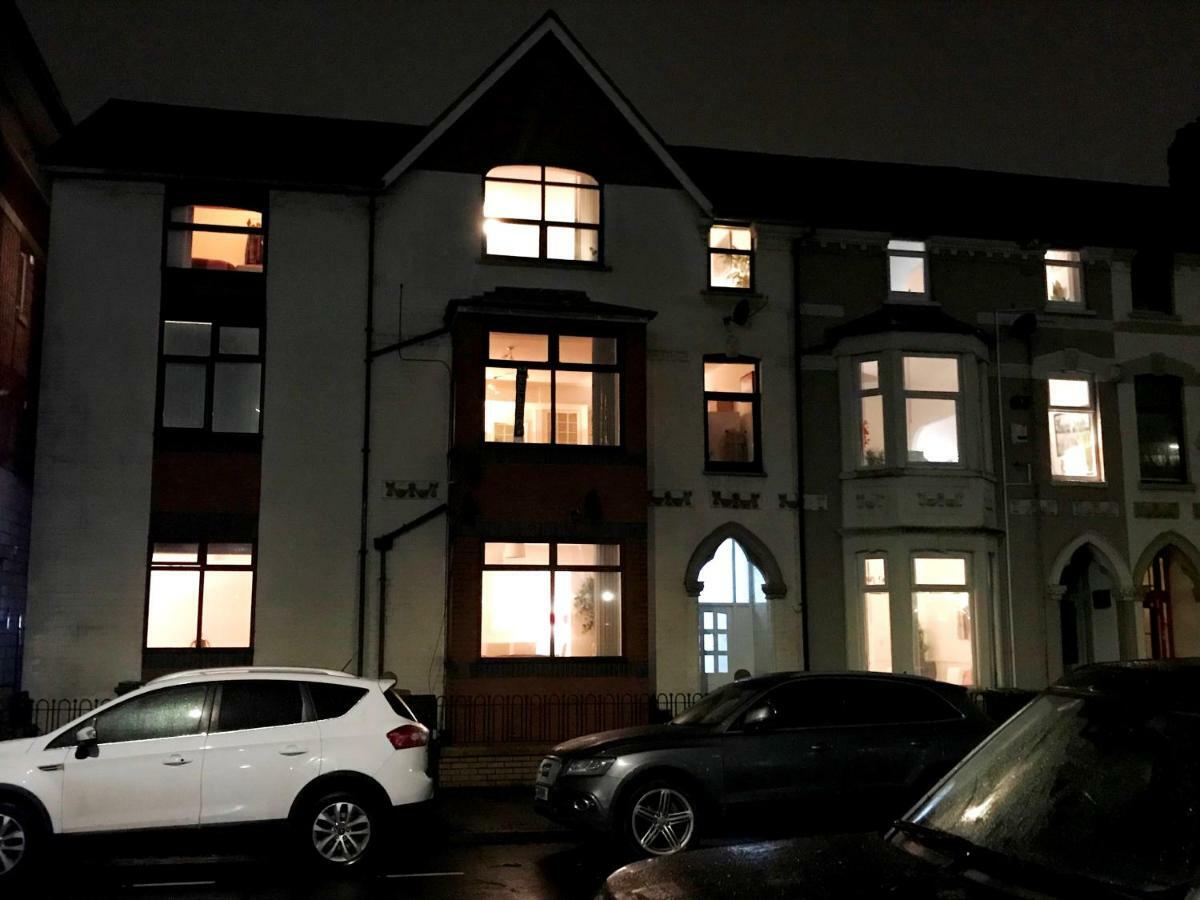 קארדיף 1 Fitzhamon Embankment Apartments Opposite Principality Stadium - Long Stay Offer מראה חיצוני תמונה